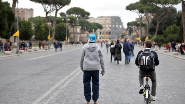Immagine: Roma, il 25 febbraio quarta domenica ecologica. Stop auto nella Fascia Verde, orari e modalità
