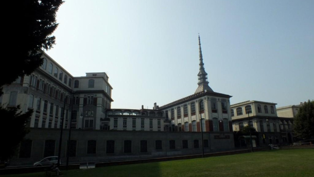 Immagine: AvoGreen, la nuova raccolta differenziata all'Avogadro di Torino s'inaugura con CinemAmbiente