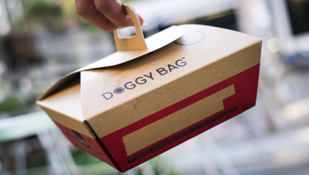Immagine: Un nome italiano per la Doggy bag?  Fipe e Comieco lanciano il concorso ‘Doggy Bag all'italiana’