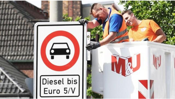 Immagine: Amburgo blocca i diesel euro 5: è la prima città in Germania