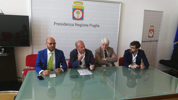 Immagine: Puglia, rifiuti: insediato comitato delegati Ager con i rappresentanti dei Comuni