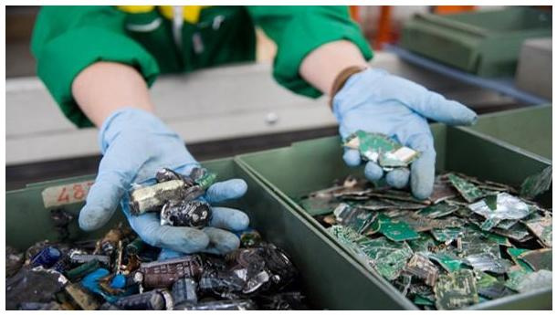 Immagine: 24.500 tonnellate di rifiuti elettronici raccolti in un anno. Ecolight cresce del 6%