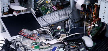 'Gli italiani non sanno dove smaltire i piccoli rifiuti tecnologici'. Ecodom presenta la nuova ricerca