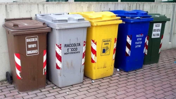 Immagine: Nel 2016 in Italia 500 kg di rifiuti a testa e raccolta differenziata al 52,5%: i dati nazionali Istat
