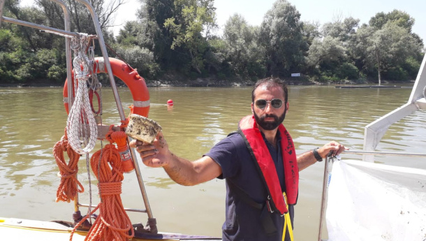 Immagine: Ferrara, presentata l’operazione 'Il Po d'AMare'. A 'pesca' di rifiuti e plastiche contro il marine litter