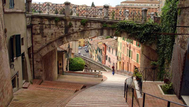 Immagine: Perugia, dieci ecoisole in città per aumentare una raccolta differenziata già buona