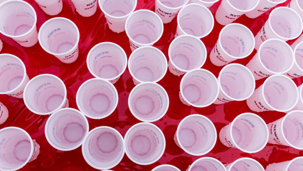 Immagine: Stoviglie. Ciotti (Corepla): ‘​In situazioni specifiche la plastica monouso previene impatti ambientali e sociali superiori’