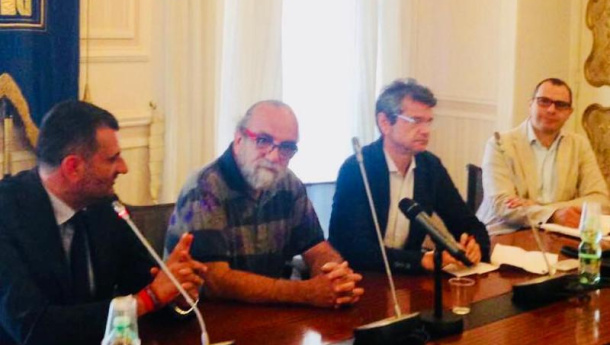 Immagine: Segrè: ‘8,5 miliardi di euro gettati ogni anno, lo 0,6% del Pil. Lo spreco alimentare si batte prevenendolo’