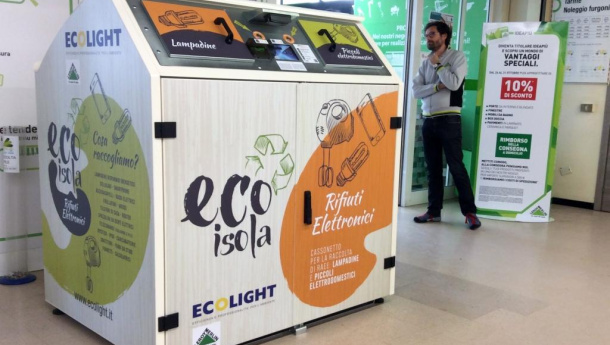 Immagine: RAEE, a Milano arriva il progetto sperimentale di Amsa in collaborazione con Ecolight