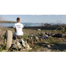 Immagine: La plastica regina indiscussa dei laghi italiani. Ecco i dati di Goletta dei Laghi