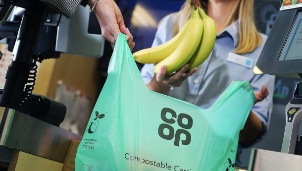 Immagine: I sacchetti compostabili ‘made in Italy’ sbarcano nei supermercati del Regno Unito