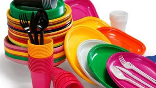 Immagine: Pachino e Marzamemi riducono la plastica monouso