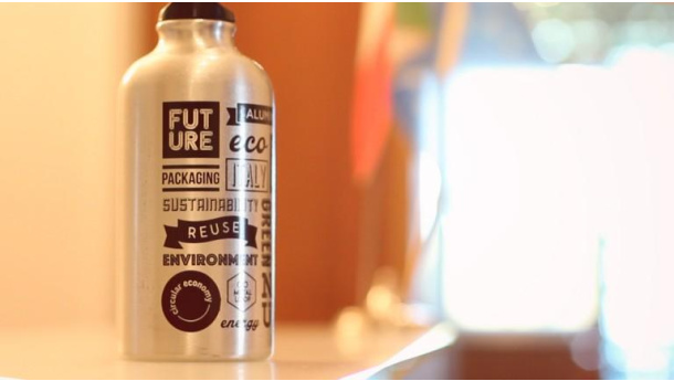 Immagine: Il Ministero dell’Ambiente adotta le borracce in alluminio del Consorzio CIAL