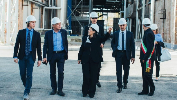 Immagine: Dal PET all’Origo-bi: riconvertire e innovare con la bioeconomia. Il nuovo impianto Novamont