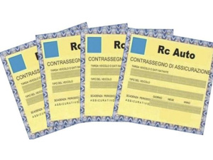 Assicurazione auto: conviene comprare un'auto elettrica?