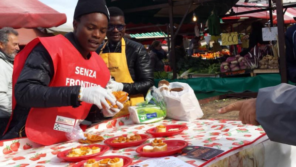 Immagine: A Halloween usa la zucca! Ecco la ricetta degli Ecomori contro lo spreco di cibo