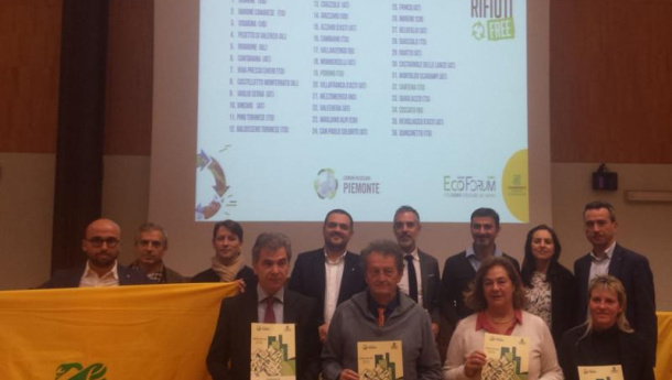 Immagine: EcoForum per l’Economia Circolare in Piemonte: 'Appena il 35,5% dei Comuni raggiunge il 65% di raccolta differenziata. Fanalini di coda ancora una volta Torino e Alessandria'