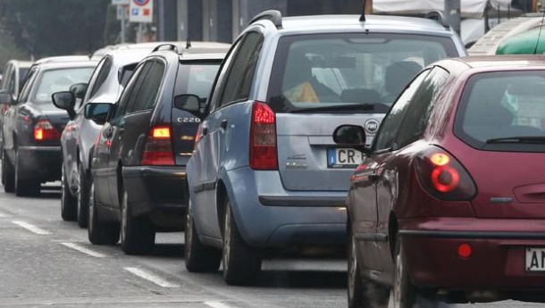 Immagine: Torino, blocchi del traffico: da martedì 11 dicembre sospeso il blocco dei diesel euro4