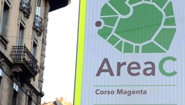 Immagine: Milano, fino al 1° ottobre 2022 l’ingresso in Area C sarà gratuito per i veicoli elettrici