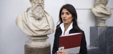 Raggi, consiglio straordinario rifiuti: 'Niente discariche né a Roma né in provincia'