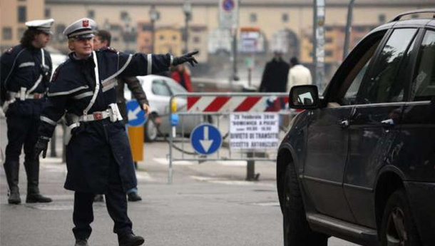 Immagine: Milano, salgono a 17 le strade car free per la sicurezza delle scuole
