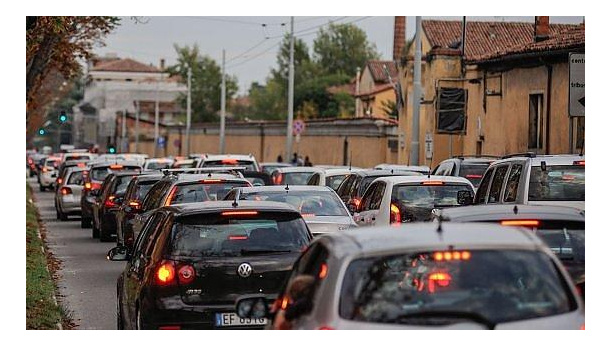 Immagine: Smog, in Emilia Romagna stop ai diesel Euro 4 da martedì 12 febbraio