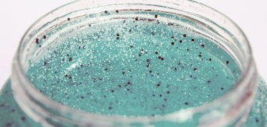 Microplastiche intenzionalmente aggiunte nei prodotti, l’ECHA propone la riduzione