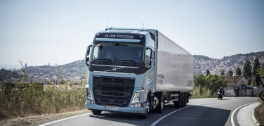 Clima, UE: introdotti nuovi limiti alle emissioni di CO2 dei camion