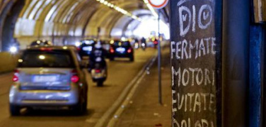 Napoli, smog: stop al traffico in tutta la città