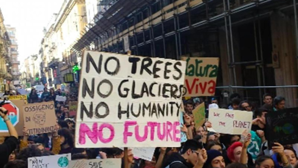 Immagine: Global Stike For Future, a Torino più di 20mila in piazza per chiedere un vero cambiamento | VIDEO