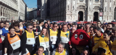Mozziconi di sigaretta, un evento in collaborazione con Amsa per ripulire piazza del Duomo