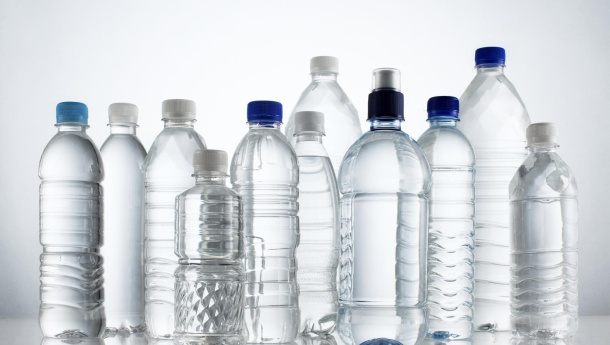 Immagine: Napoli Plastic Free, addirittura stop alle bottiglie?  Unico caso in Italia. Lunedì 8 aprile un incontro tra Comune e Confcommercio