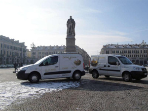 Pane al Pane, a Cuneo tutte le sere il recupero scende in strada per aiutare i bisognosi