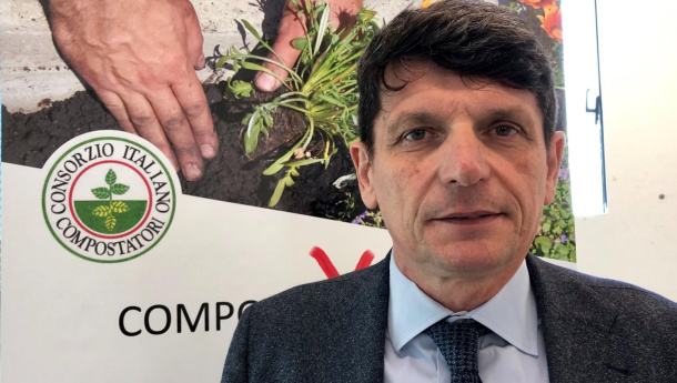 Immagine: Flavio Bizzoni nuovo presidente del CIC:  'La Legge Europea 37/2019 su sfalci e potature è un danno per l’ambiente e il ciclo dei rifiuti'
