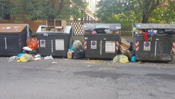 Immagine: Rifiuti di Roma, l'esercito a presidio di Rocca Cencia e ipotesi indifferenziato all'estero