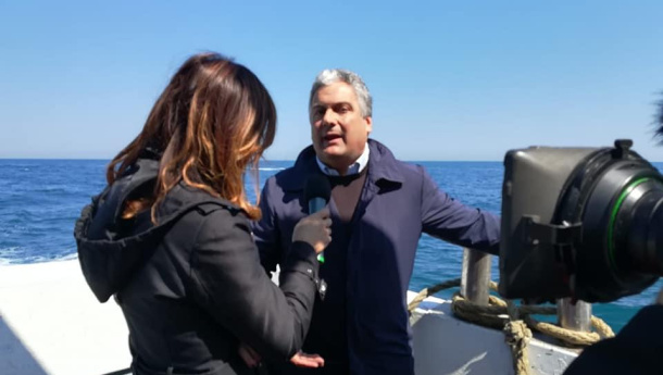 Immagine: Sospensione ordinanza plastica nei lidi pugliesi, Stea: 'Chi vuole usi comunque il più possibile stoviglie compostabili'