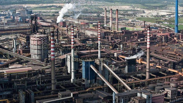 Immagine: Arcelor Mittal chiede di scaricare a Brindisi il carbone per l'ex Ilva ma il sindaco dice no