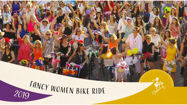 Immagine: Fancy women bike ride a Torino, domenica 22 settembre, partenza alle 16 da Piazza San Carlo