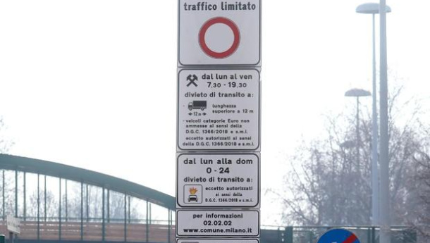 Immagine: Milano, Area B: da martedì 1 ottobre ingresso vietato ai diesel Euro 4 nella ZTL più grande d'Italia