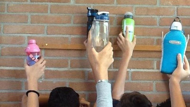 Immagine: Torino. In Sala Rossa approvata la mozione per portare le ‘borracce nelle scuole primarie per ridurre la plastica’