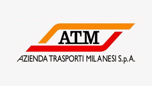 Immagine: Milano, trasporto pubblico under 14: diventano elettroniche le tessere per viaggiare gratuitamente
