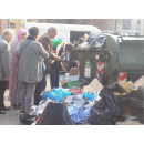 Immagine: Torino. Il regolamento del “Barattolo” in dirittura d’arrivo ma nonostante il trasferimento, al Balon i rifiuti restano