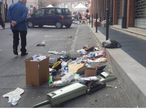Torino. Il regolamento del “Barattolo” in dirittura d’arrivo ma nonostante il trasferimento, al Balon i rifiuti restano
