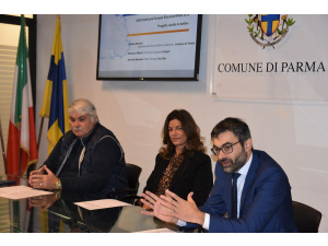 Il 'bottle to bottle' arriva a Parma. Nuova vita per le bottiglie in PET per liquidi alimentari con un progetto sperimentale territoriale primo in Italia