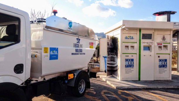 Immagine: Macchinette mangia-plastica. Corepla estende su tutto il territorio nazionale il ‘modello Potenza’