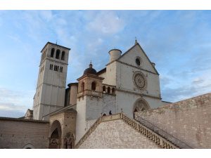 Dall’alleanza S.O.S. Soil al software per calcolare la carbon footprint: la difesa del suolo parte da Assisi