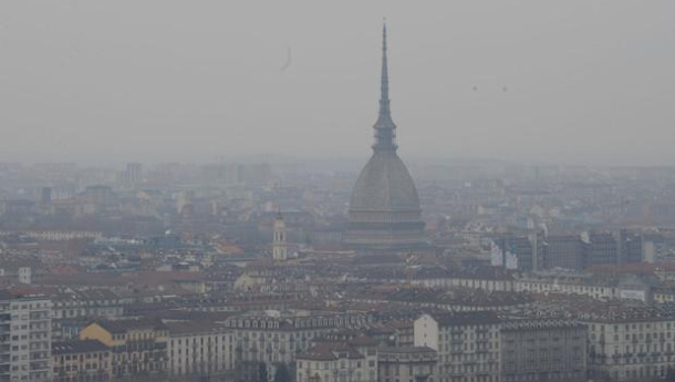 Immagine: Comitato Torino Respira: 'Sullo smog attendiamo una formale posizione da parte della magistratura'