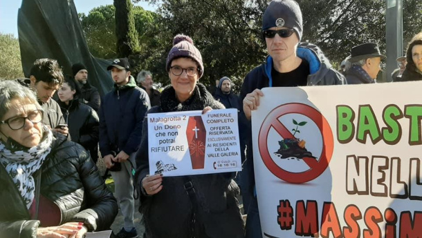 Immagine: Roma, discarica di Monte Carnevale: il Comitao Valle Galeria Libera ricevuto dai consiglieri regionali