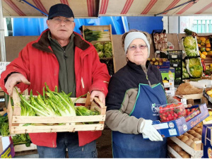 'Salva cibo anti-spreco': a Milano un nuovo mercato in cui si raccolgono le eccedenze alimentari e si distribuiscono ai cittadini