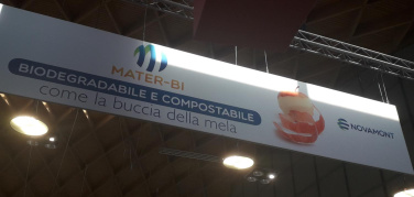 Imballaggio di prodotti freschi: pronto il nuovo cling film in Mater-bi